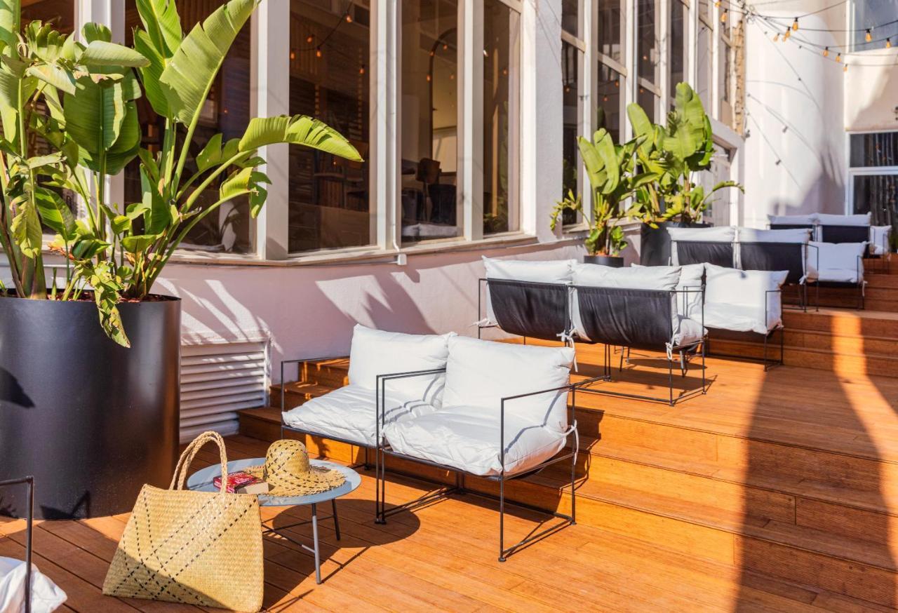 Brown Brut Seafront Hotel, A Member Of Brown Hotels Tel Aviv Buitenkant foto