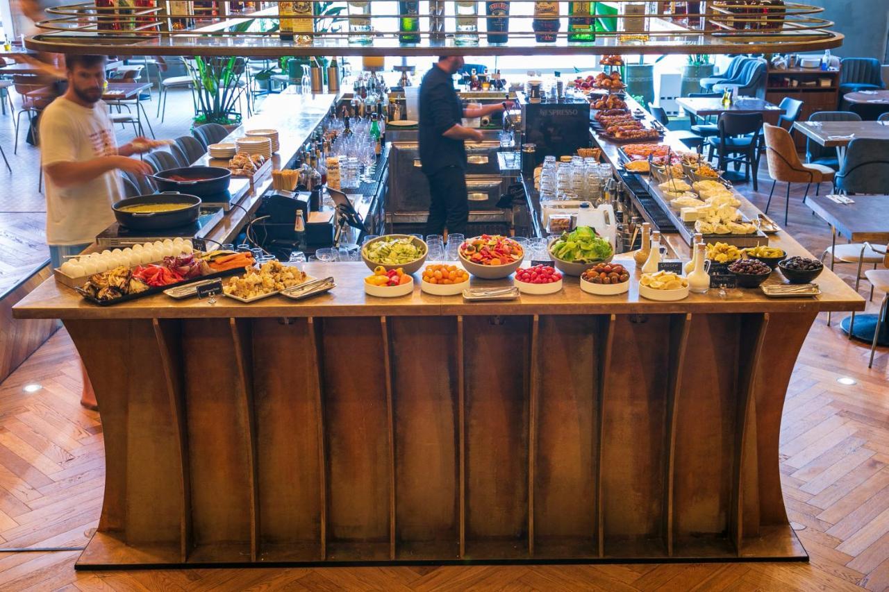 Brown Brut Seafront Hotel, A Member Of Brown Hotels Tel Aviv Buitenkant foto