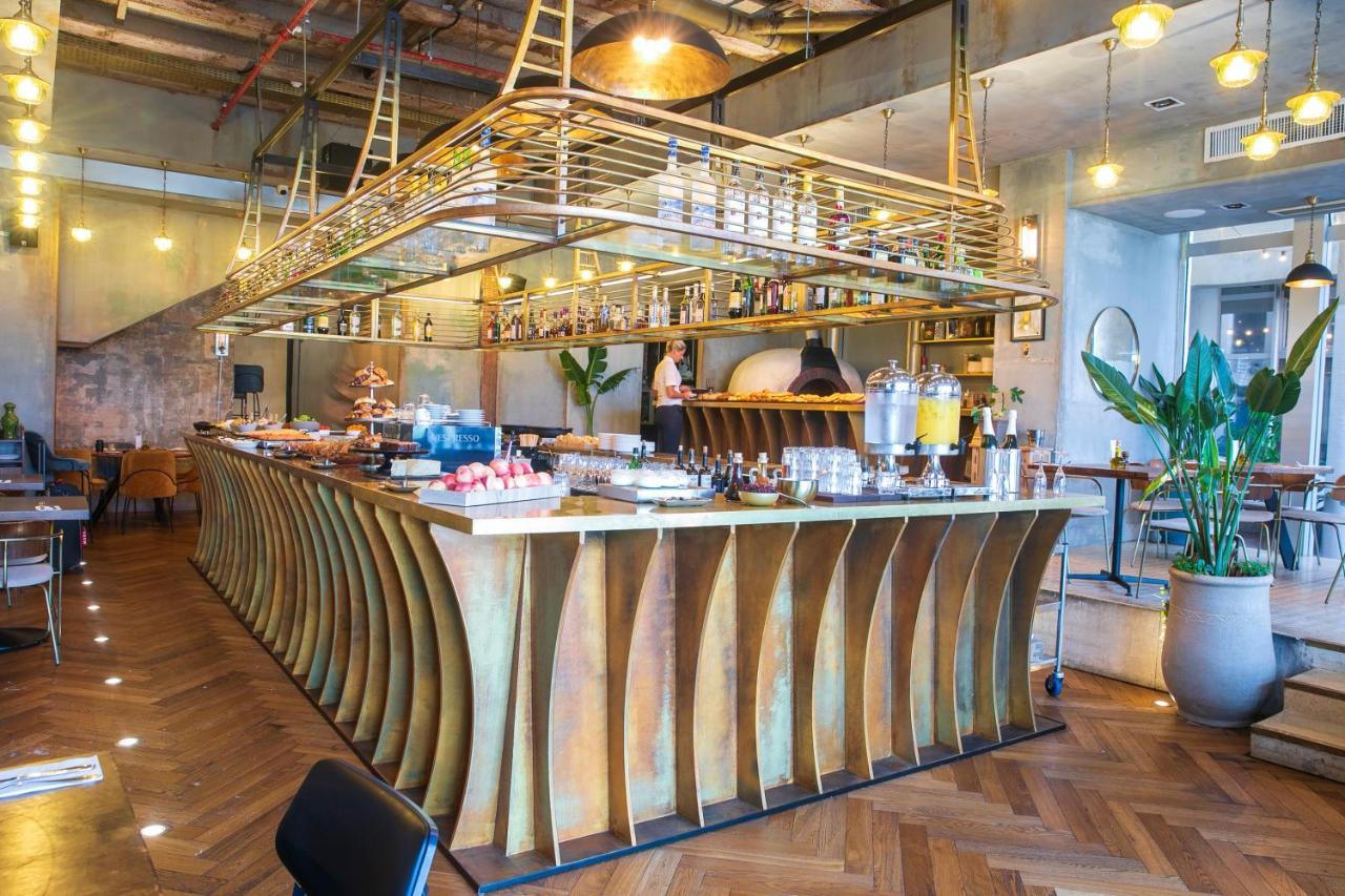 Brown Brut Seafront Hotel, A Member Of Brown Hotels Tel Aviv Buitenkant foto