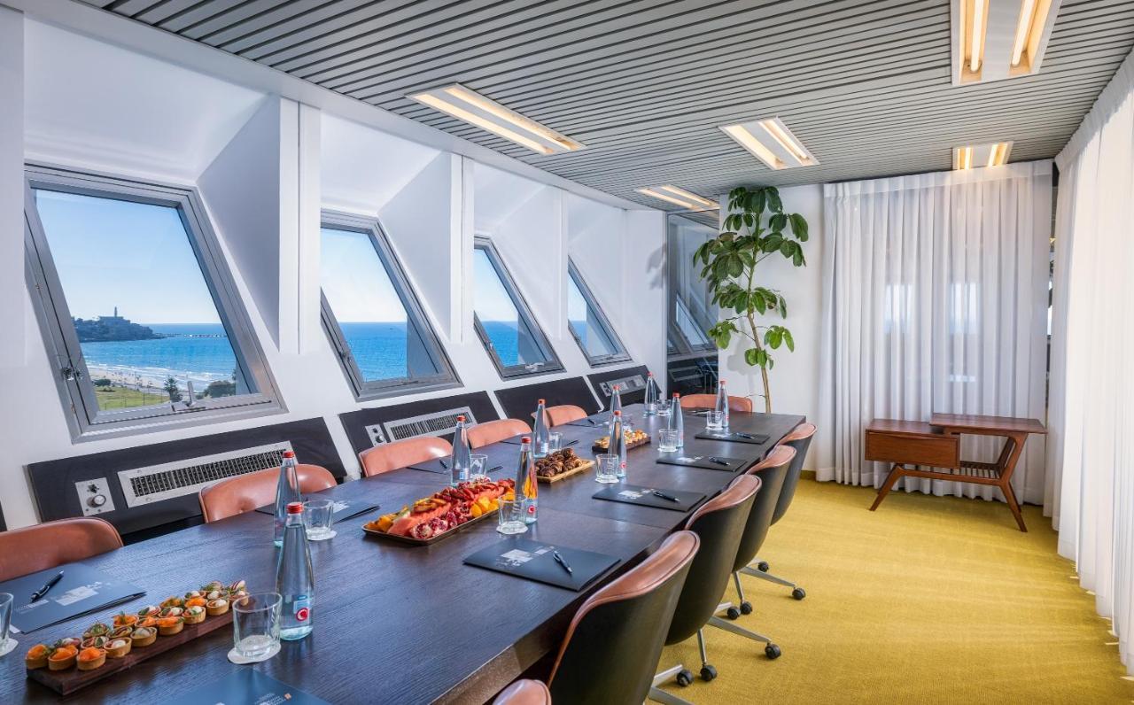 Brown Brut Seafront Hotel, A Member Of Brown Hotels Tel Aviv Buitenkant foto