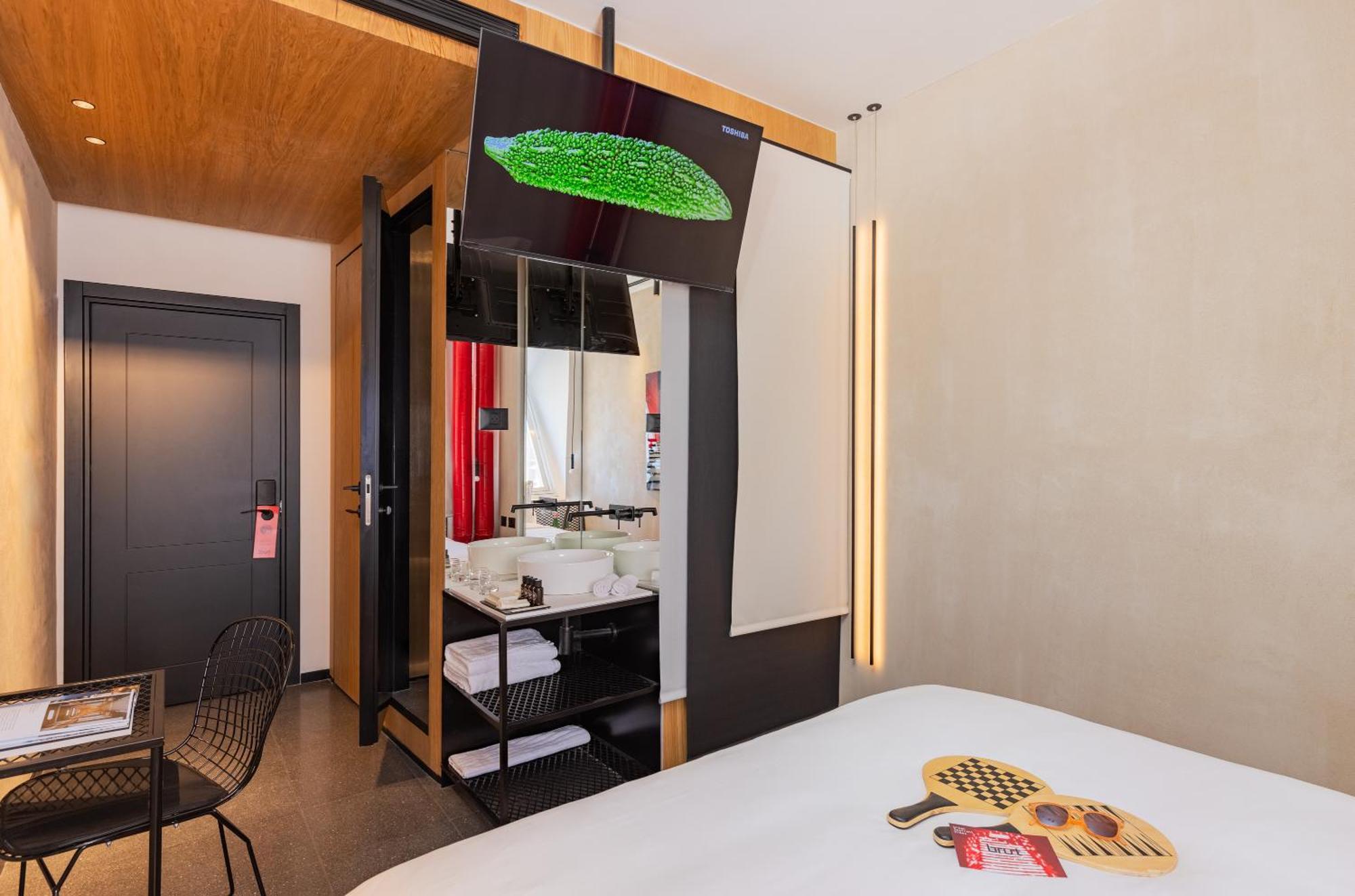 Brown Brut Seafront Hotel, A Member Of Brown Hotels Tel Aviv Buitenkant foto